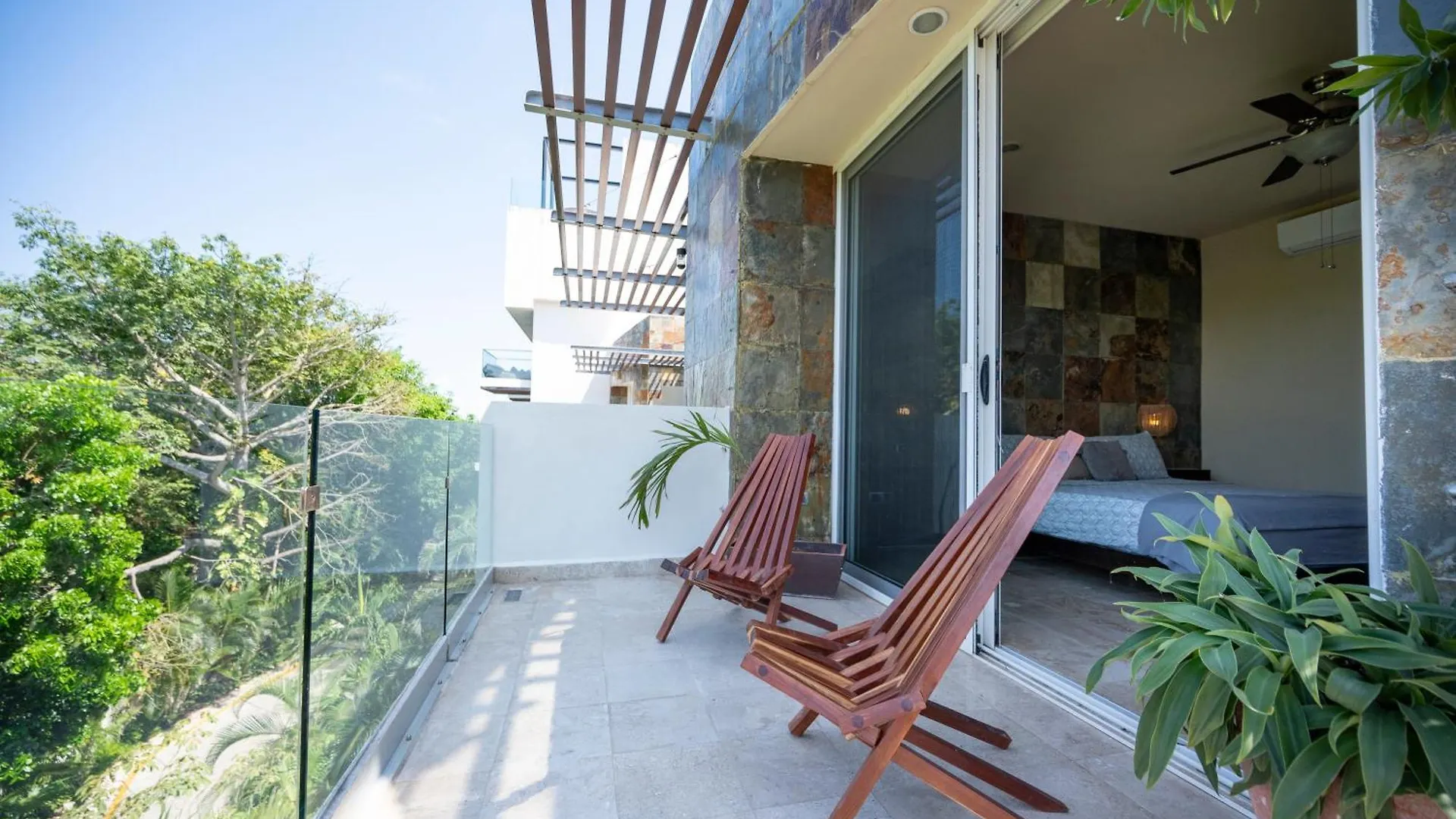 アパート Spacious & Serene Penthouse With Rooftop, Jungle Views, Prime Location Steps To Beach & 5Th Ave プレヤデルカーメン メキシコ